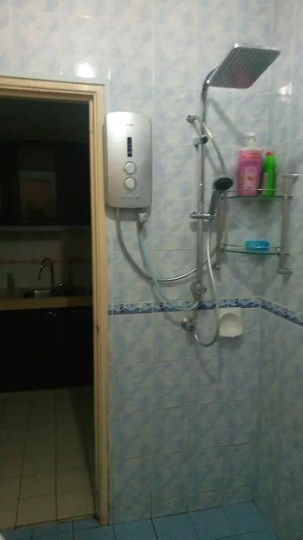 Al Hawi Holiday Home Shah Alam 0*,  Malasia