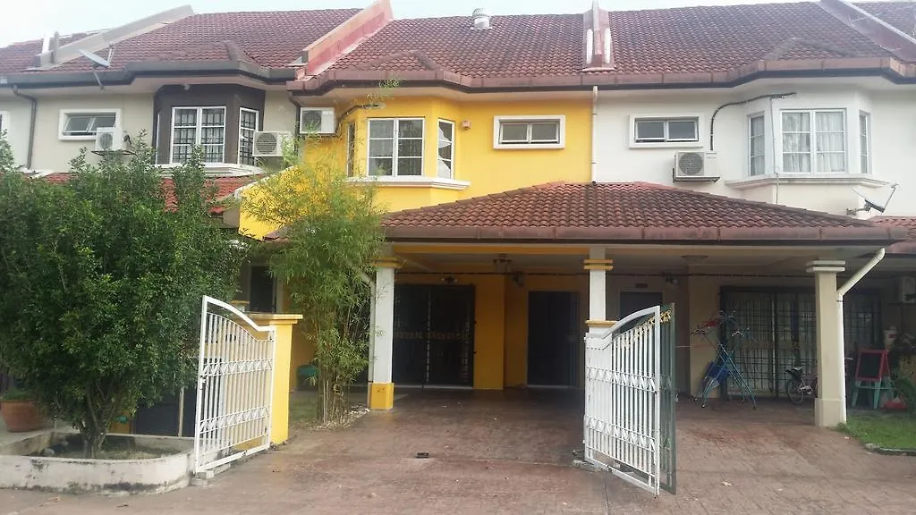 Al Hawi Holiday Home Shah Alam Malasia